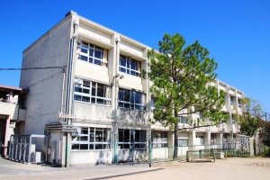 Kusauchi elementary school